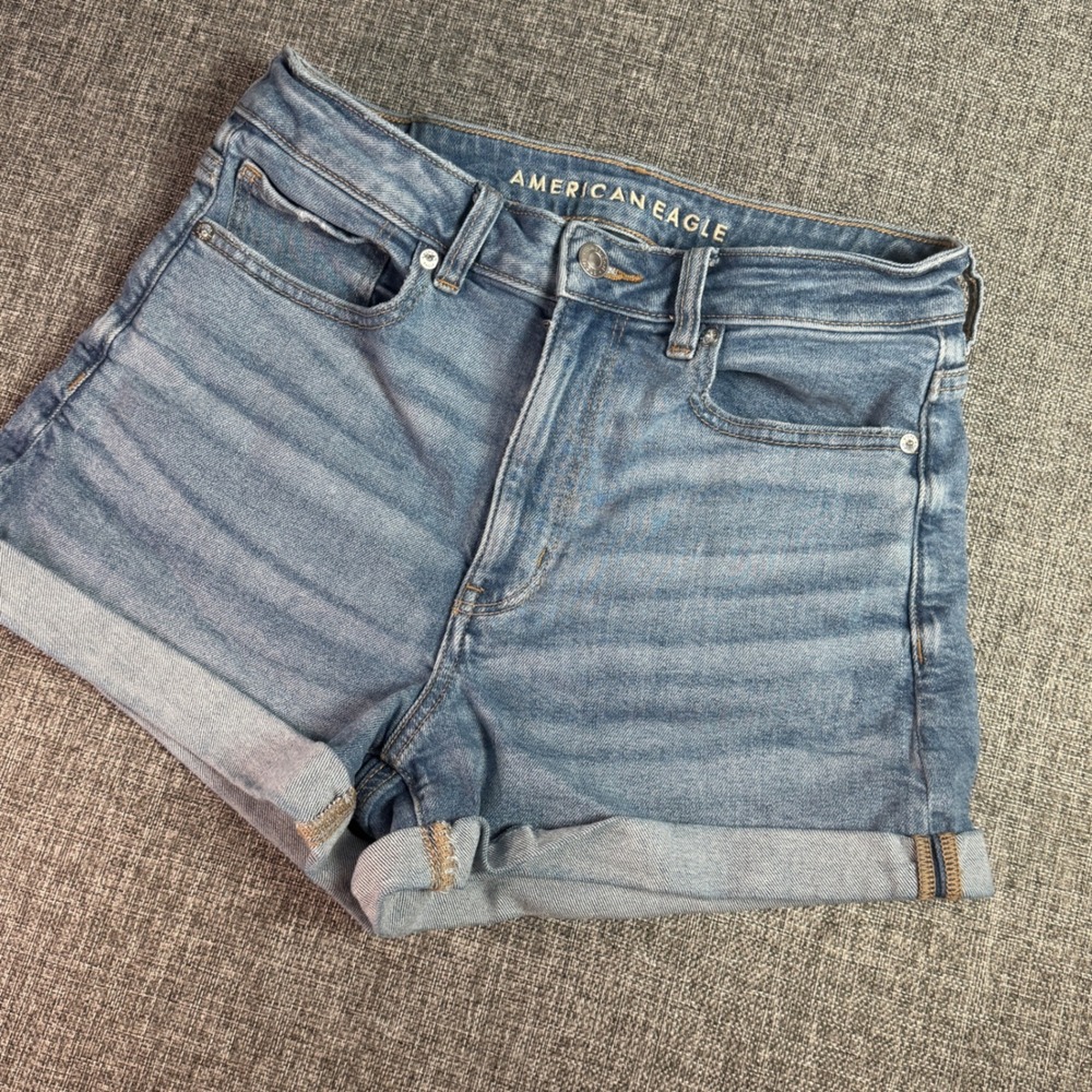 American Eagle Mom Shorts Cuffed | Size 6 | Jeans Shorts| Womens Denim Shorts